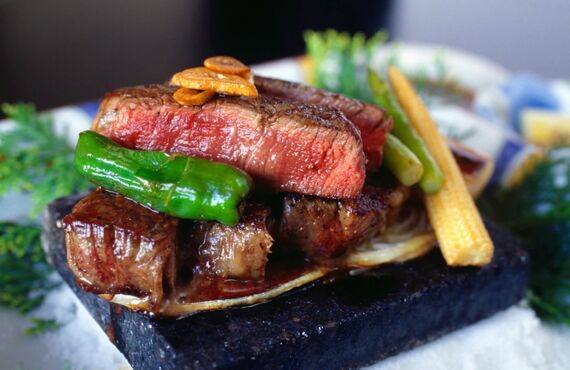 葡萄牛ステーキを看板に掲げたステーキ専門店を運営 | 美味しいお肉が赤羽で食べられるレストラン・Cityバーグ